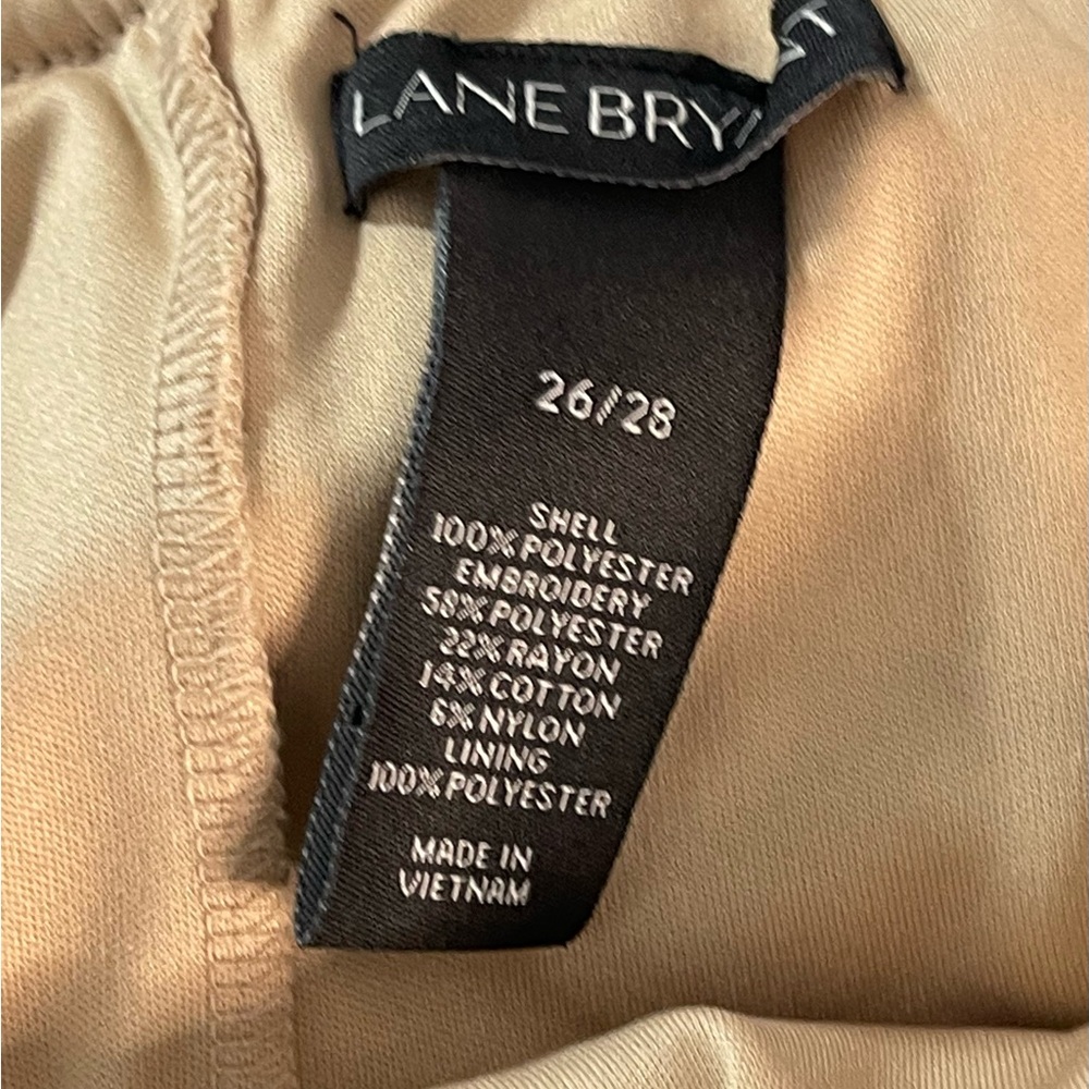 ✨ Lane Bryant Black & Nude Embroidered Polka Dot Skirt – Size 26/28 l Poshmark - Picture 2 of 5